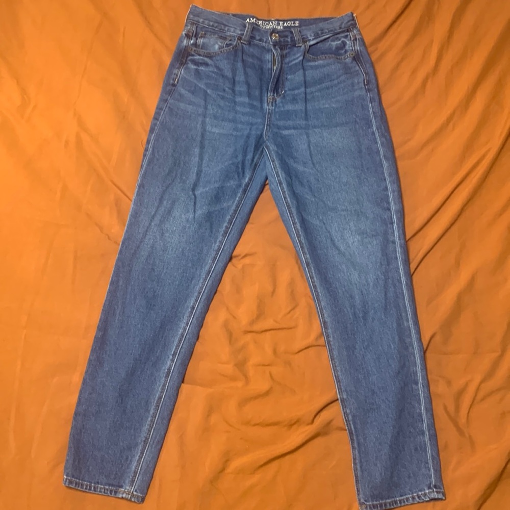 american eagle mom jeans
